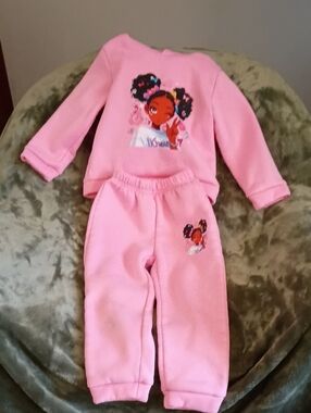 A224 Girls Pink Two-Piece Sweatshirt & Jogger Set with Cartoon Graphic